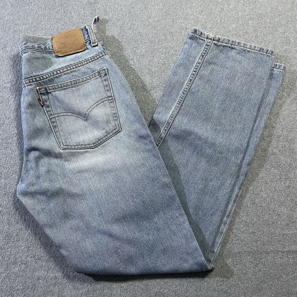 Vintage Levi's 505 Women's Jeans Low Rise Straight Leg Light Wash 29x32.5 Y2K